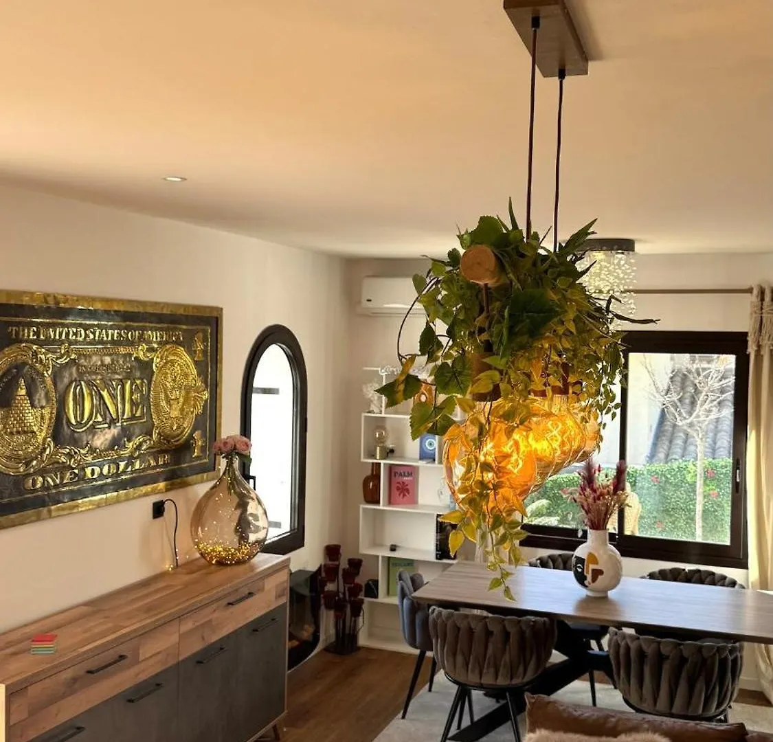 Beautiful Chic Villa With Pool In Cannes Le Cannet