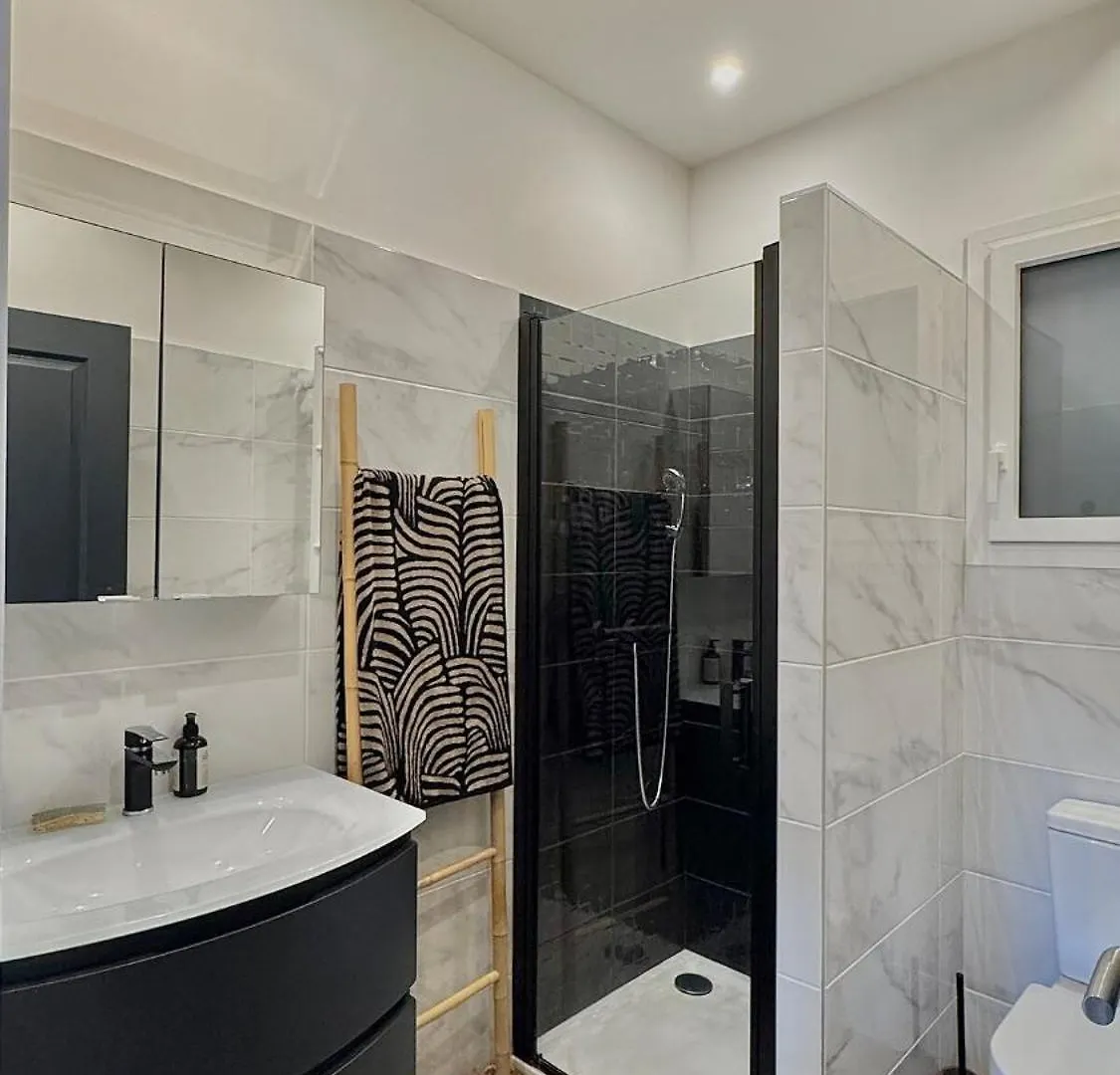 Beautiful Chic Villa With Pool In Cannes Le Cannet