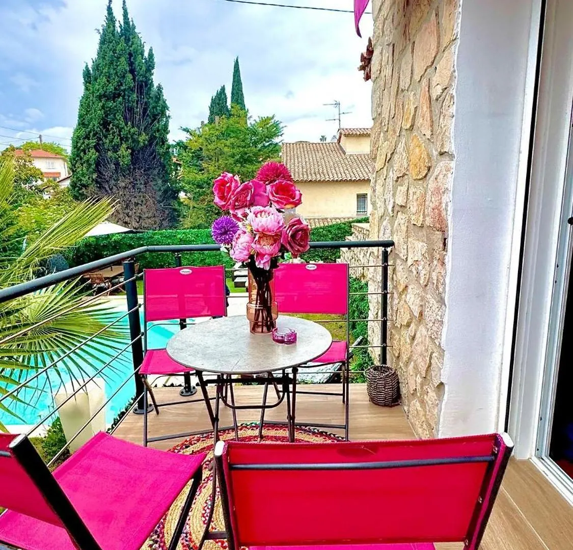 Beautiful Chic Villa With Pool In Cannes Le Cannet